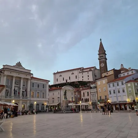 Apartmaji Mila شقة