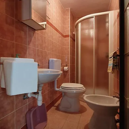 Apartmaji Mila * بيران